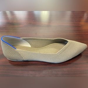 Rothy’s size 7 Portobello color!